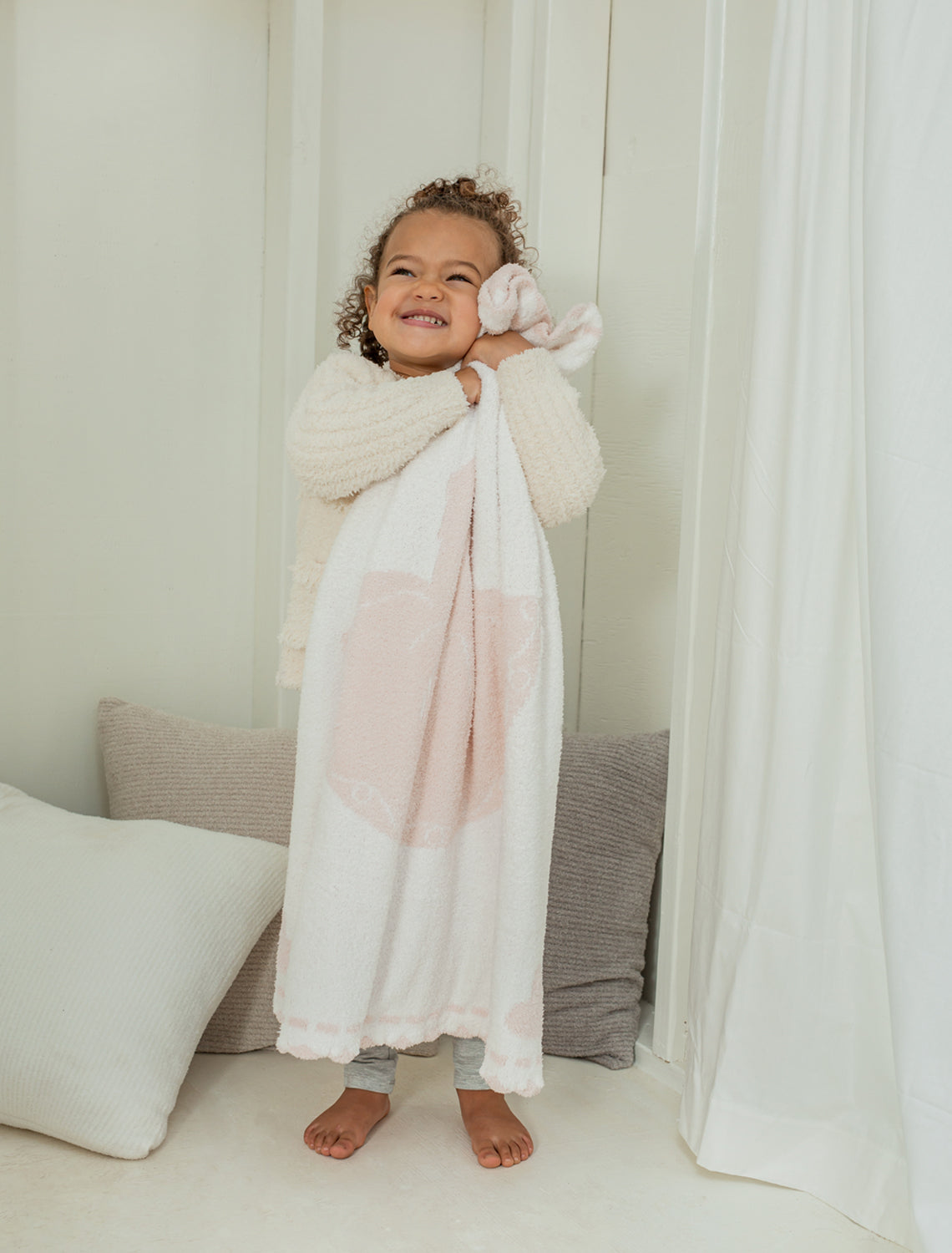 CozyChic® Scalloped Receiving Blanket