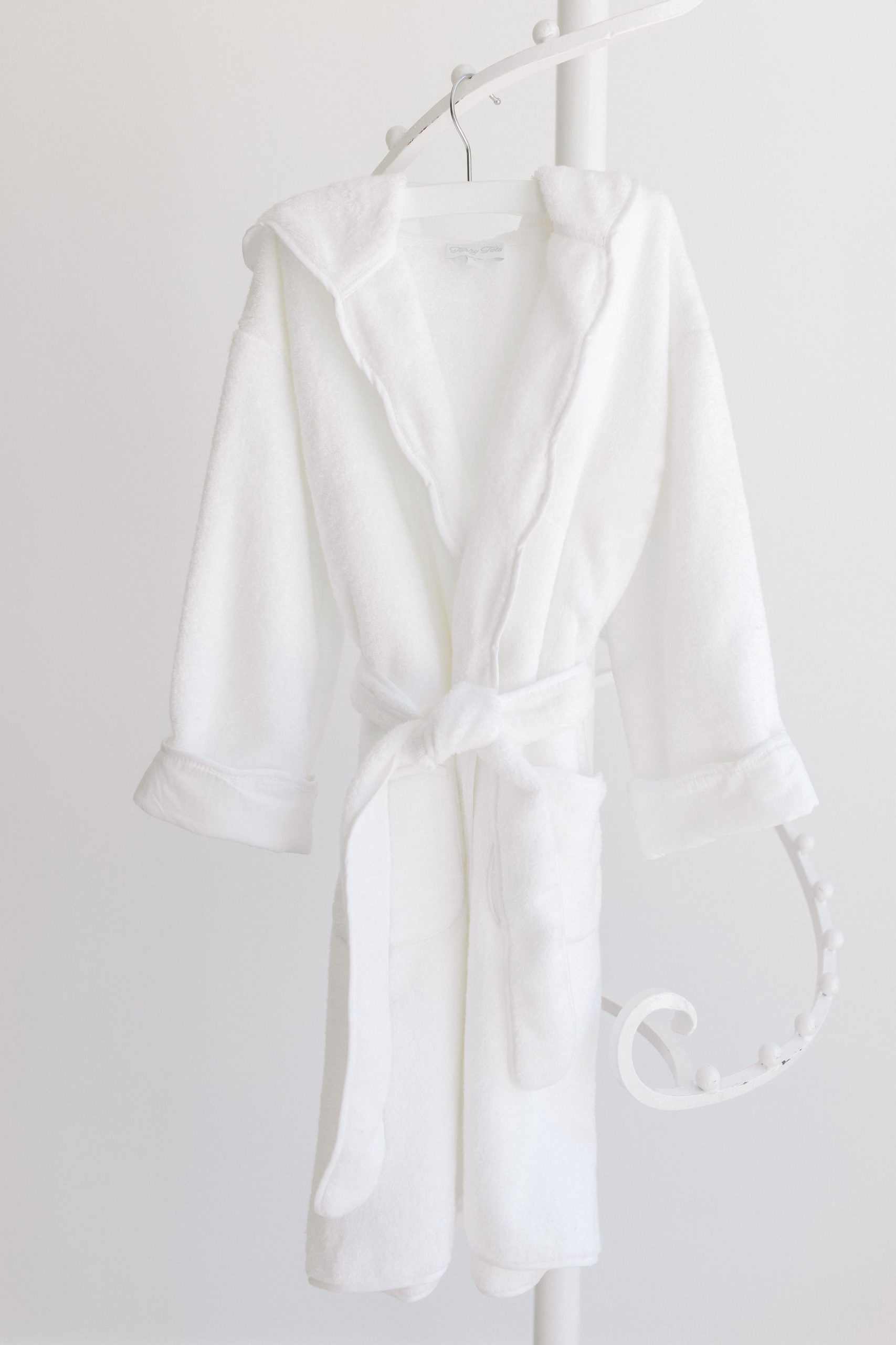 Hooded Bathrobe- White Scalloped Trim