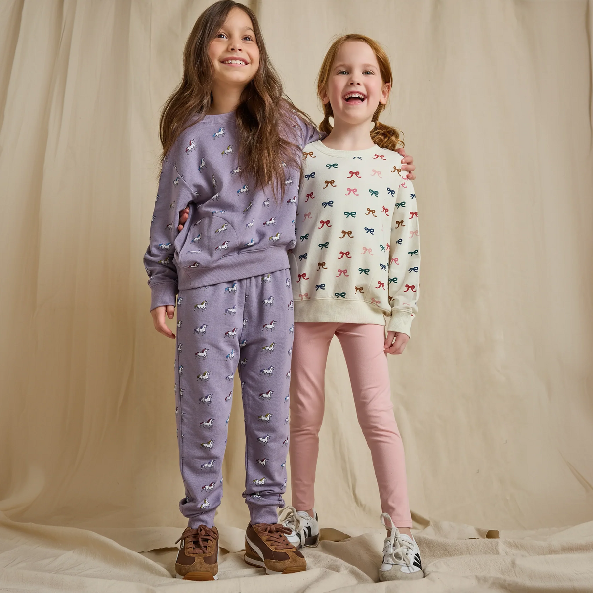 Play Sweatshirt- Tiny Bows