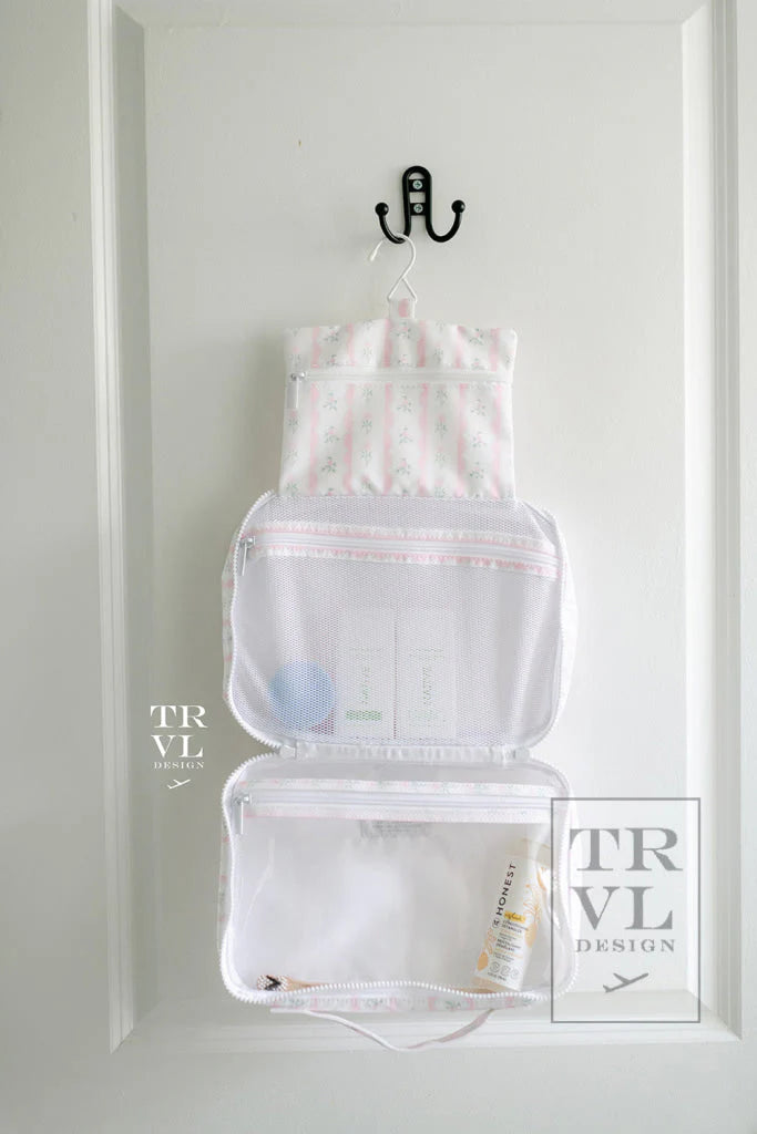Bundle Up - Hanging Toiletry Bag