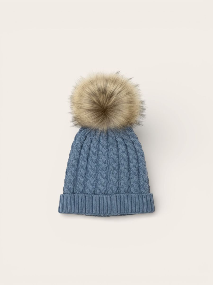 Cable Knit Pom Tobaggan