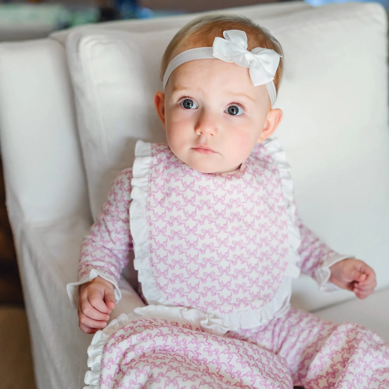 Ruffled Girls' Bib- Pretty Pink Bows