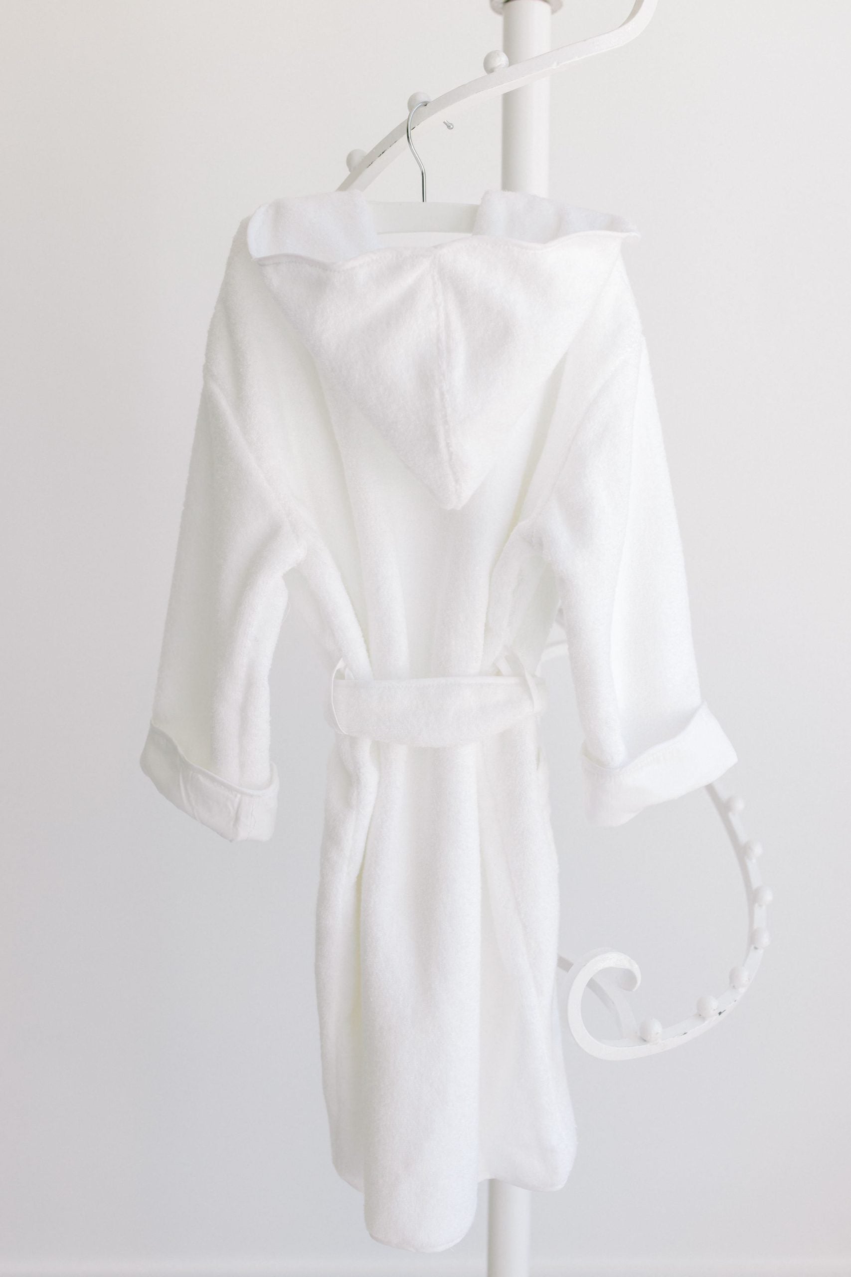 Hooded Bathrobe- White Scalloped Trim
