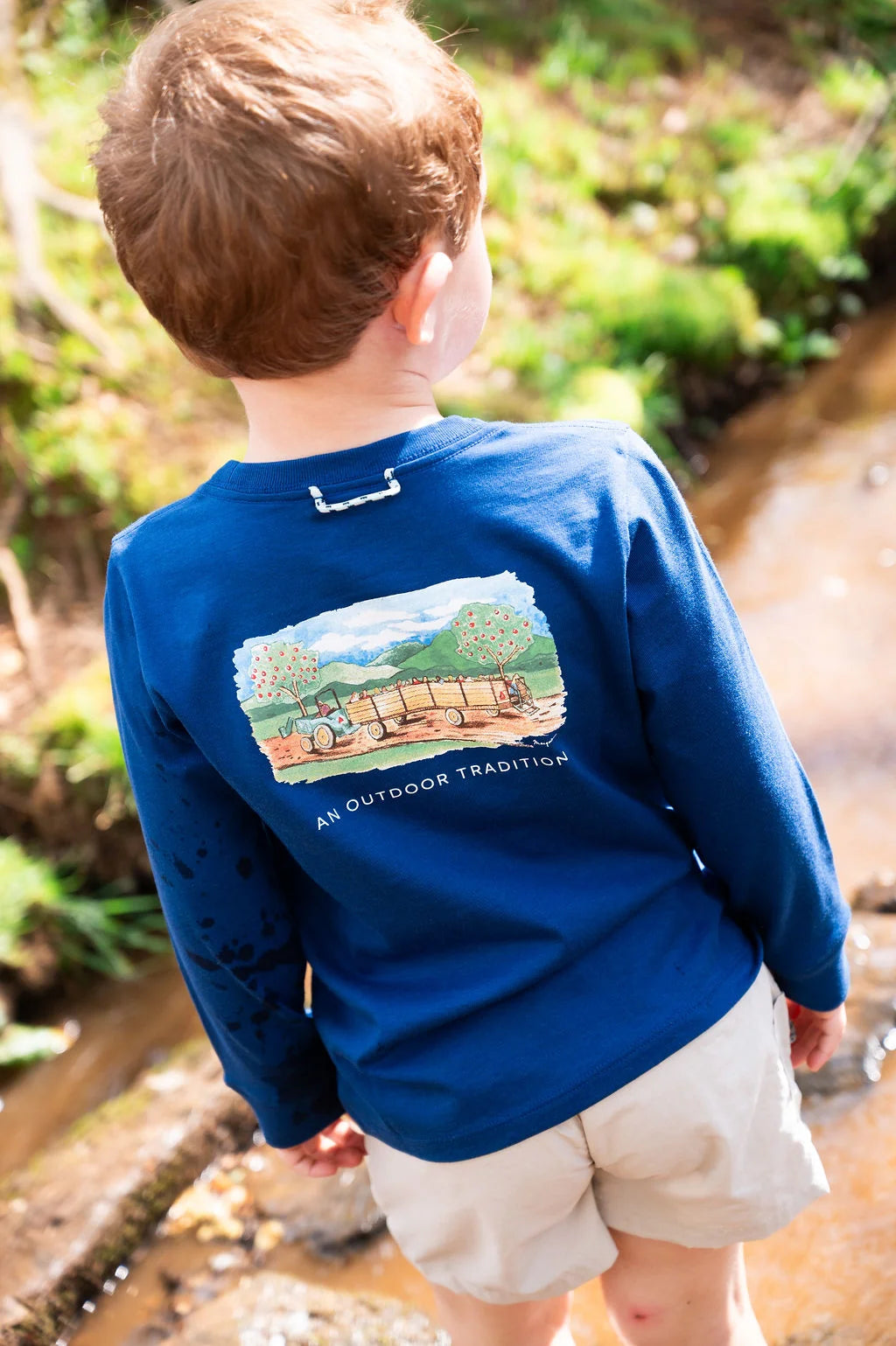 Boys' Long Sleeve Cotton T-shirt in Navy Peony Apple Picking Scene