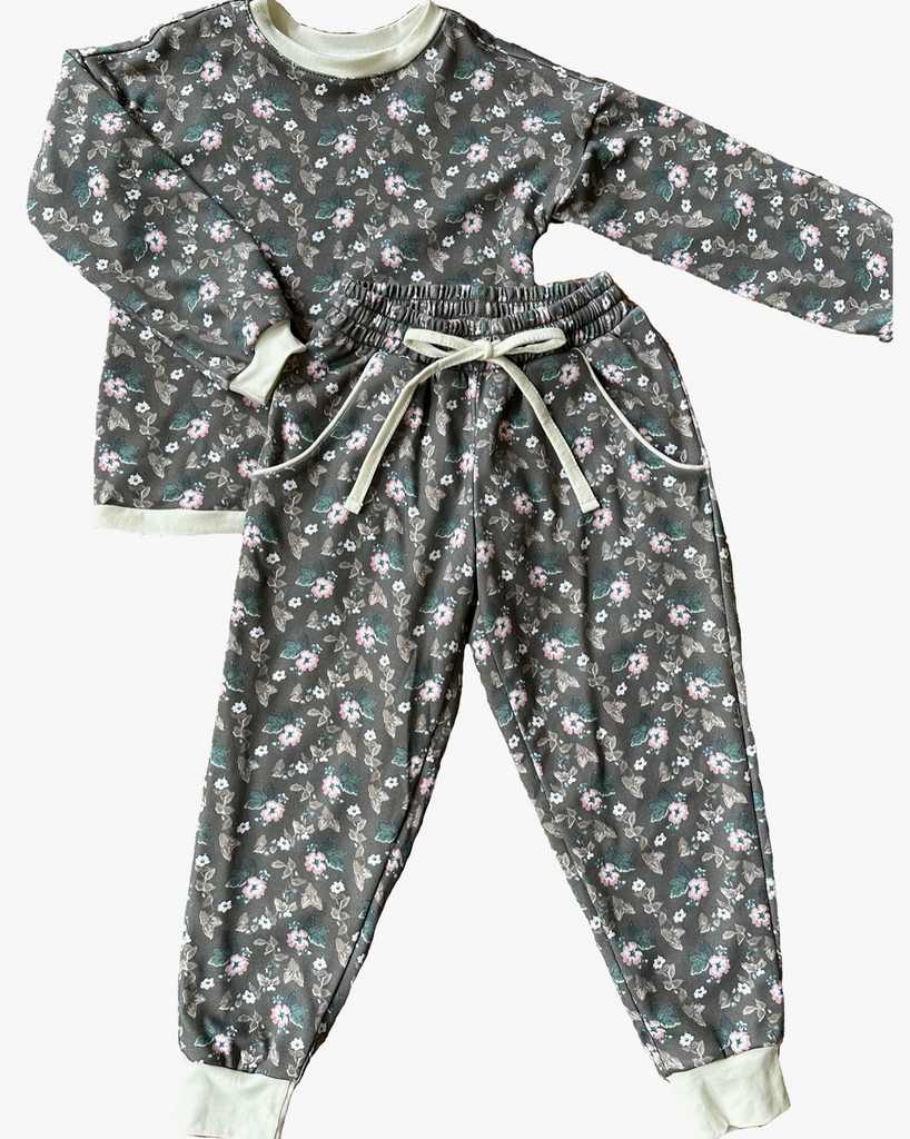 Blakely Set in Woodland Floral in Cocoa